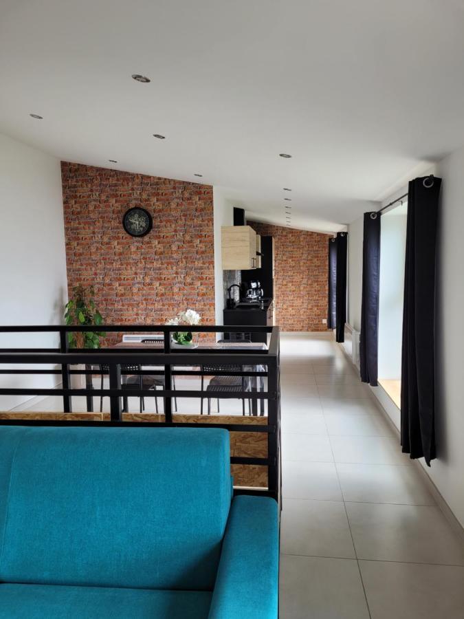Il Vialetto , Appartement Milano , Spacieux, Tout Confort, Au Calme Jeumont Eksteriør billede